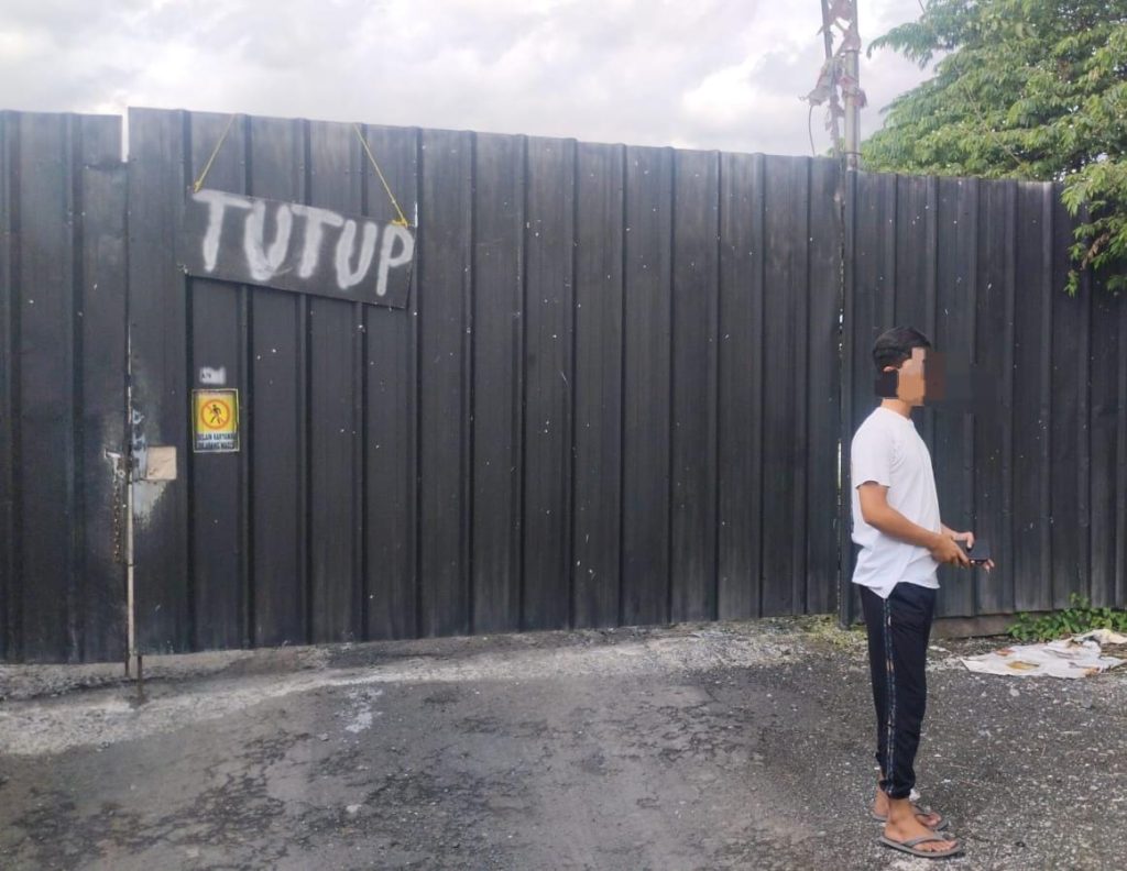 Penjaga Gudang Solar Ilegal Haji Ogon Menantang Awak Media Untuk Diberitakan