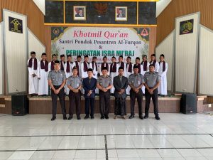 Tangis Haru Acara Khotmil Qur’an, WBP Santri Lapas Gunung Sugih Sungkeman dengan Orang Tua