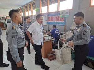 Kalapas Banyuwangi Dorong Peningkatan Pemasaran Hasil Karya Warga Binaan