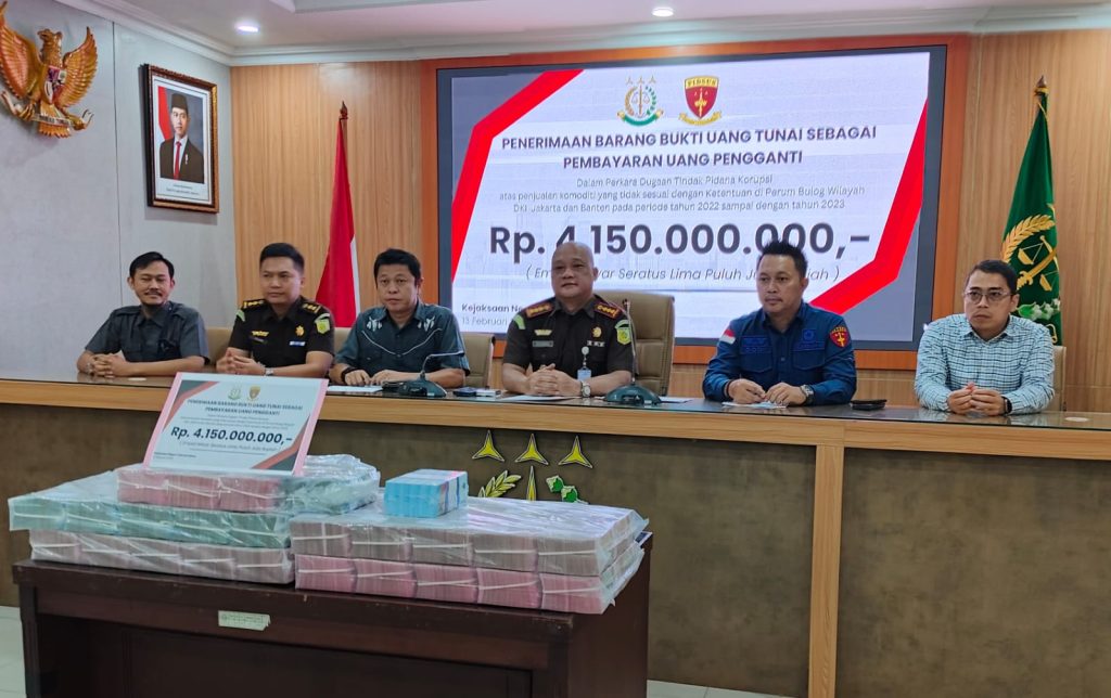 Kejari Jakut Terima Uang Pengganti 4,15 Miliar di Kasus Dugaan Korupsi Penjualan Komoditi Perum Bulog