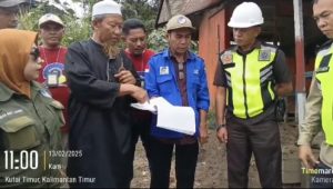 Lahan Dikuasai Oleh PT. KPC, Bambang, S dan Fauzi Bersama Tim Media Chakranews.com Gelar Aksi Damai