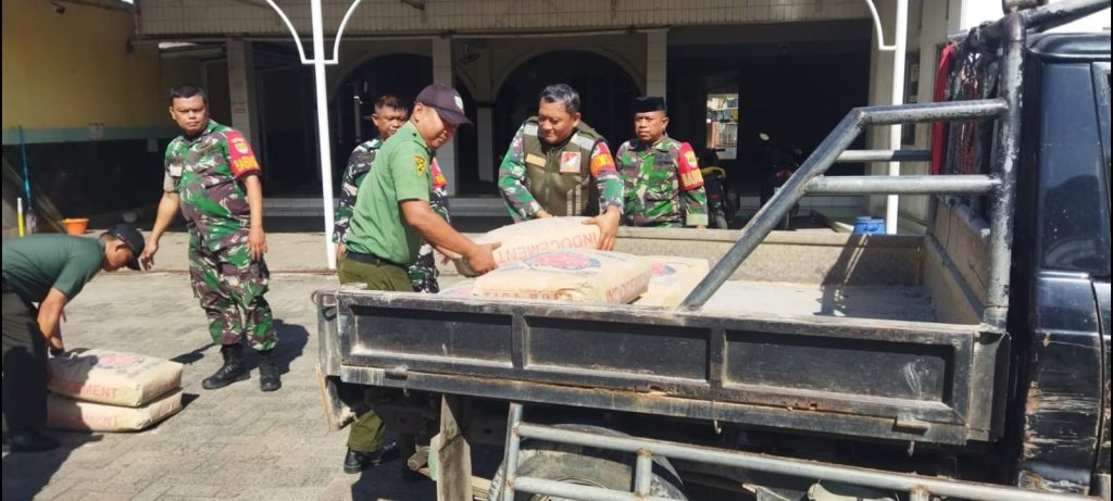 Kegiatan Safari Jum’at Berkah Koramil 05/Balaraja Bantu Pembangunan Masjid Jami’ Baitussalam