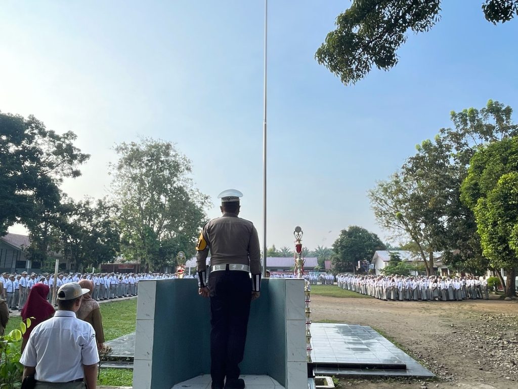 Kasat Lantas Polres Binjai Himbau Siswa Taati Peraturan Berlalu Lintas 