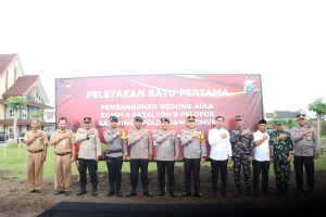 Kapolresta Banyuwangi Letakan Batu Pertama Pembangunan Gedung Aula Brimob Kompi 4 Batalyon B Pelopor Sat Brimoda Jawa Timur