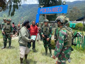 Dukung Swasembada Pangan, Pos Dambed Satgas 700 Bagikan Bibit Jagung