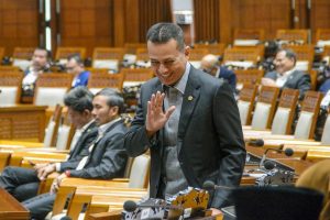 Kenapa Harus Ijeck Kembali Memimpin Partai Golkar Sumut?