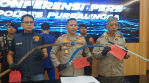 BREAKING NEWS — TAWURAN GAGAL TOTAL! 21 REMAJA DIAMANKAN POLRES PURBALINGGA, 3 DIANTARANYA JADI TERSANGKA SAJAM!