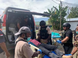 Dua Pekerja Sipil Bangunan Meninggal Dunia Di Tembak KKB, Satgas Ops Damai Cartenz, Sigap Lakukan Pengejaran Dan Evakuasi Korban