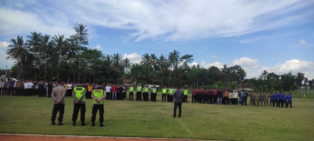 TNI – Polri Melaksanakan Apel Pengamanan Menjelang Kunjungan Wakil Presiden ke Borobudur