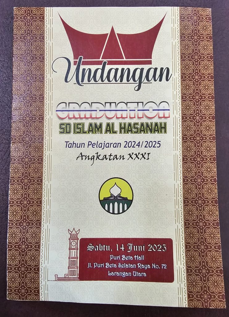 Graduation SD Islam Al Hasanah 2025 Dibalut Adat Padang, Wali Murid Pertanyakan Keberagaman