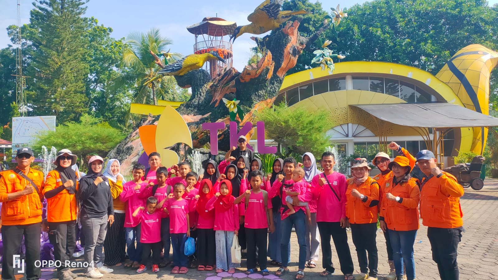 IBM Dan GRI Kota Magelang Ajak Anak Panti Asuhan Wisata Wisata Edukasi Taman Kyai Langgeng