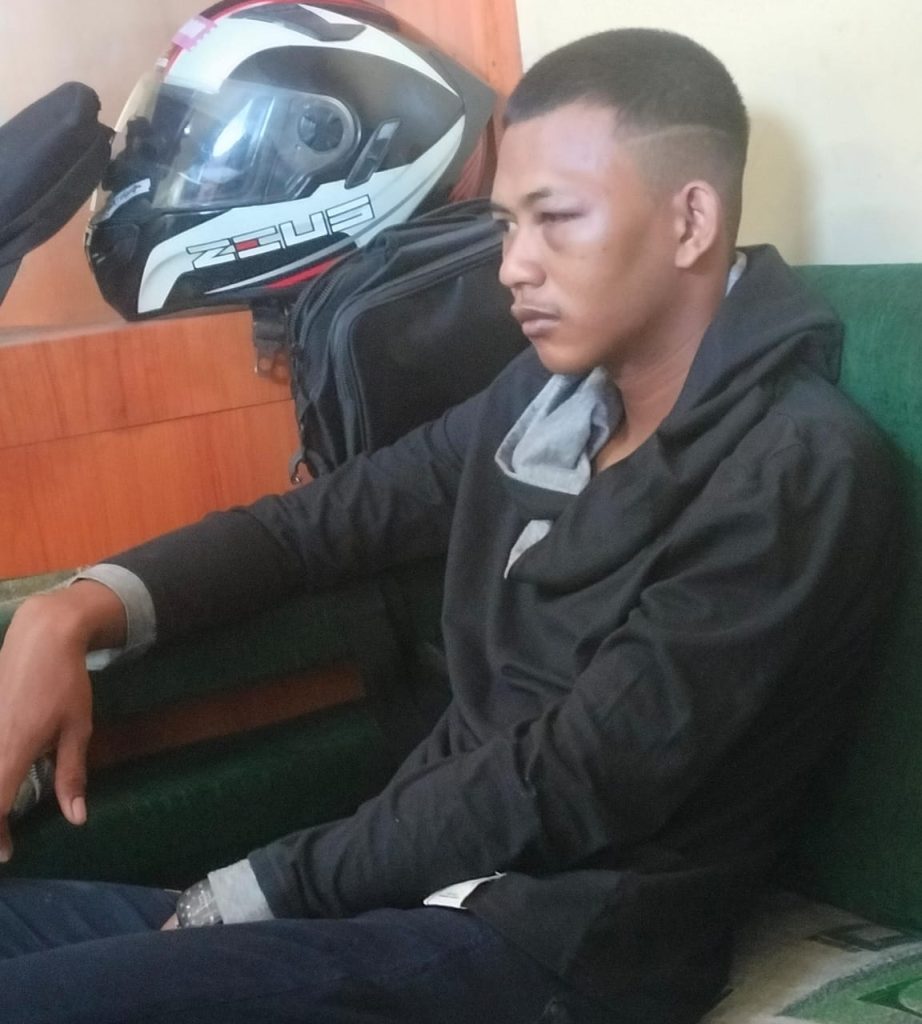 Saya Bertanya Ke Pengunjung l, Bukan Pada Petugas Polsek Cisoka, Riski Pemuda Asal Jawa Timur Kena Tipu Kenalan Lewat Akun Facebook.