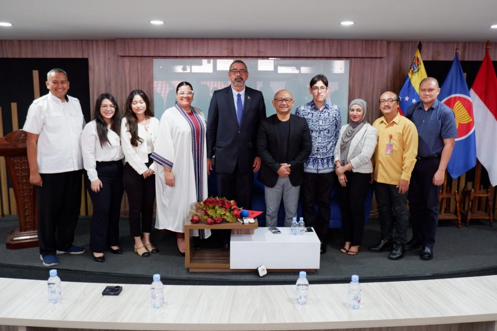 Diplomasi Lewat Layar Lebar : Moestopo Tuan Rumah Festival Film Amerika Latin.