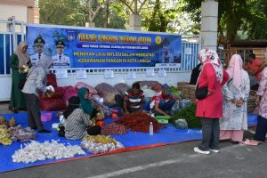 Kejari Bersama Pemko Langsa, Gelar Pasar Murah Dan Bazar UMKM Peringati HUT Kejaksaan-RI Ke-80, Dan Ikatan Adhyaksa Dharmakarini Ke-25.