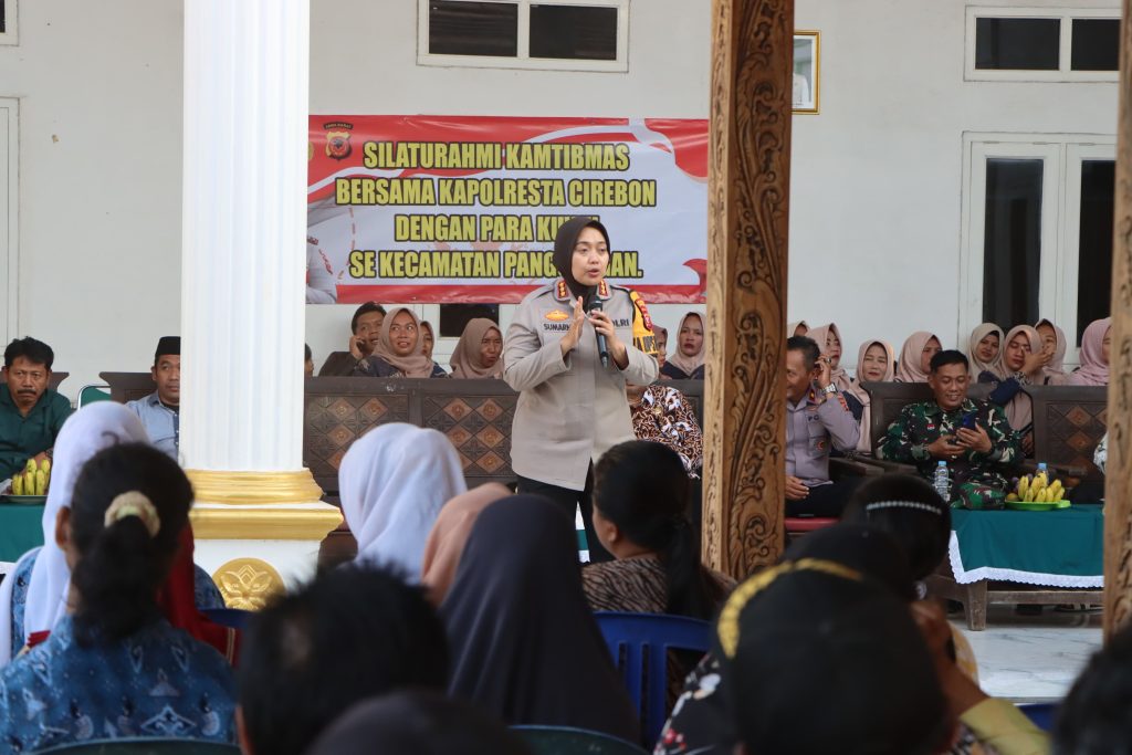 Kapolresta Cirebon Jalin Silaturahmi Kamtibmas Bersama Kuwu Se-Kecamatan Panguragan Dan Warga Panguragan Kulon.