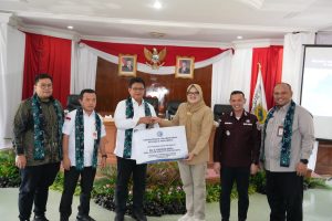 Kunjungan Kerja ke Tanjab Timur, Wamen Viva Yoga: Warga Transmigrasi Pahlawan Pembangunan