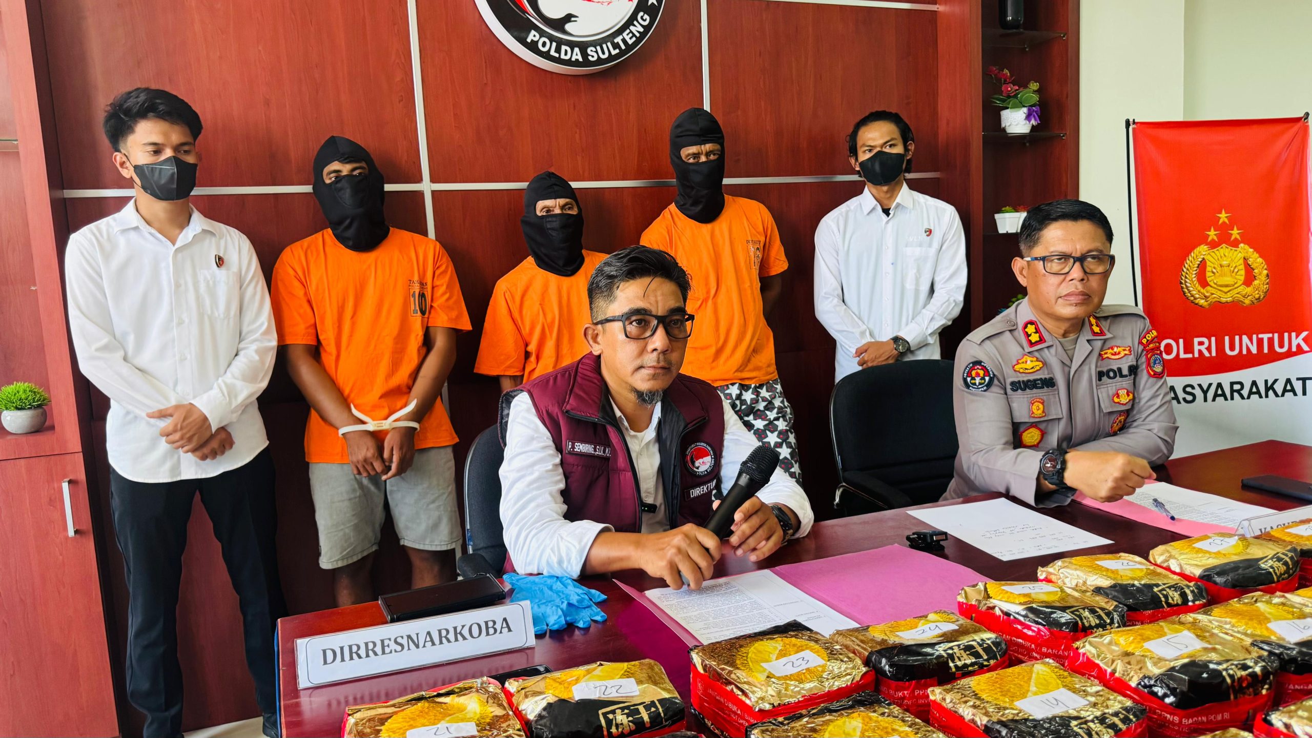 Polda Sulteng, Gagalkan Penyelundupan Sabu 30 Kilo Gram, Tiga Kurir Lintas Negara Dibekuk.