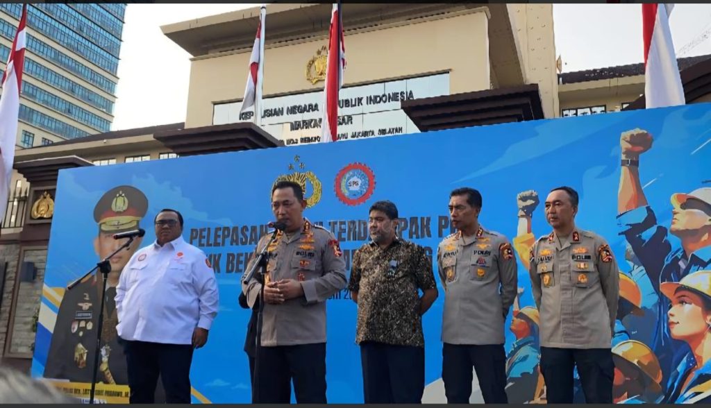 Kapolri Siang Ini Lepas 1.575 Buruh Terdampak PHK Dan Angkatan Kerja Baru.