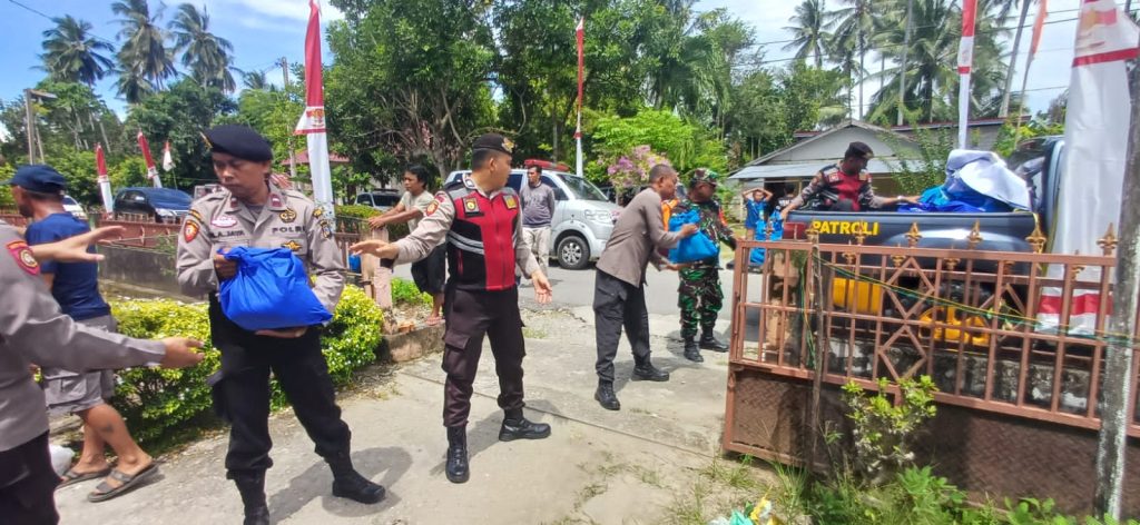 Gerak Cepat Polres Poso, Salurkan Bantuan, Untuk Warga Terdampak Gempa Magnitudo 6,0.