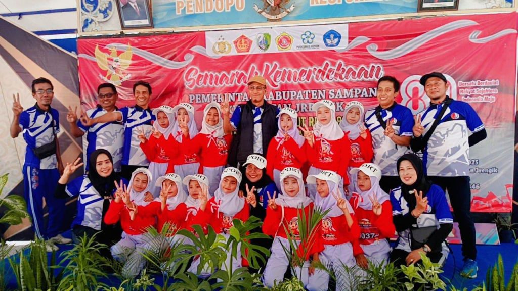 Semarak HUT-RI Ke-80, SDN Asem Raja 2, Tampil Memukau, Di Lomba Gerak Jalan Jrengik.