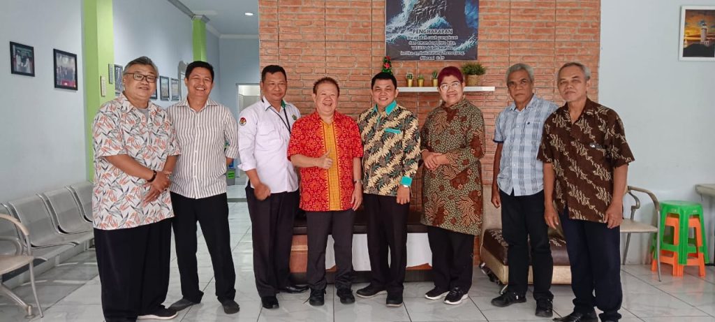 “PGLII Kota Bekasi Bersinergi: Membangun Kerja Sama Dan Meningkatkan Pelayanan”.