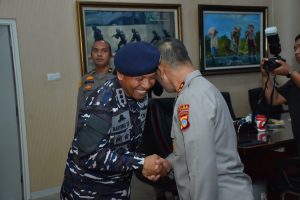 Menerima Kunjungan Danlanal Palu, Kapolda Sulteng Sampaikan Selamat HUT Ke-80 TNI Angkatan Laut.