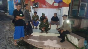 Tiga Pilar Sukorejo Hidupkan Siskamling, Warga: Kehadiran Mereka Bikin Semangat!