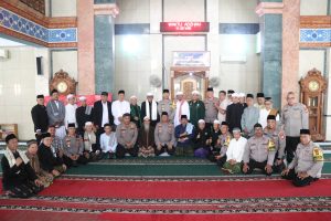Kapolres Metro Tangerang Kota Laksanakan Jumat Keliling di Masjid Agung Al-Ikhlas Ciledug
