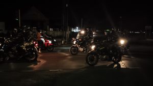 Ciptakan Keamanan Anggota TNI Bersama FKPPI, Banser Dan Kokam Melaksanakan Patroli.