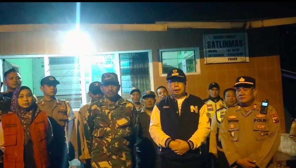 Giat Rutin Patroli Gabungan Polsek Prigen Gandeng TNI, Satpol PP, dan Linmas Wujudkan Situasi Aman Kondusif