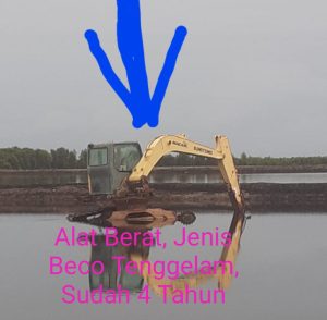 “Gawat”, Aset Negara, Milik Pemko Langsa, Alat Berat Jenis Excavator “BECO” Tenggelam Di Air Asin.