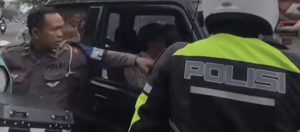 Viral! Pelajar di Tangerang Kejar Mobil Diduga Pelaku Tabrak Lari