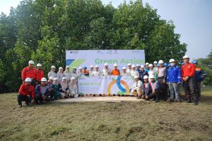 PLN Indonesia Power Nanam 5.000 Pohon Mangrove.