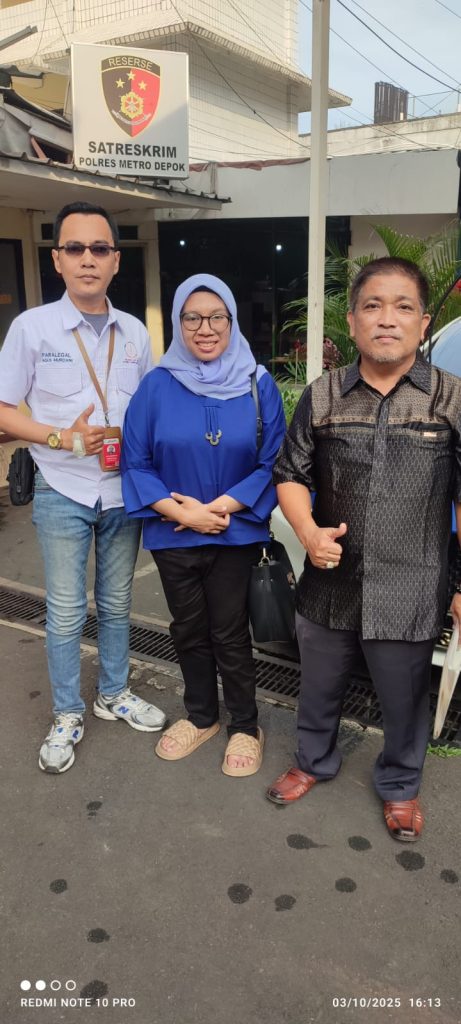Kuasa Hukum Korban Penipuan Properti, Anton Trianto. SH dan Agus Murdani Paralegal Dragon Law Firm, Dampingi Ibu Cipta terkait Panggilan Resmi POLRES DEPOK Sebagai Saksi