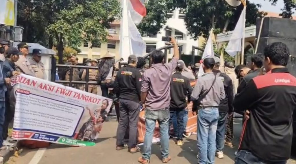 Ini Tuntutan FWJ Indonesia, Aksi Demo Di Puspem Kota Tangerang.