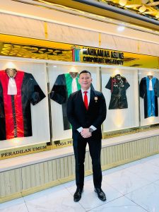 Legisme Hukum, Di Era KUHP Nasional : Meneguhkan Hakim Sebagai Penafsir Keadilan.