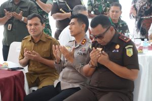 Kapolda Aceh, Sambut Ketua MPR-RI, Di Bandara Sultan Iskandar Muda.