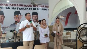 Wamentan Sudaryono Sapa Warga di Pengobatan Gratis Layanan Kemanusiaan DPP Partai Gerindra.