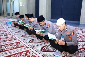Jumat Berkah, Divisi Humas Polri, Gelar Khataman Dan Doa Bersama.