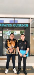 *Dragon Law Firm Padukan Tugas dan Wisata di Yogyakarta, Nikmati Keindahan Parang Kusumo dan Malioboro*