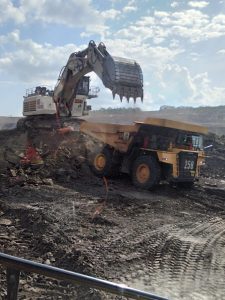 Ketegangan Warnai Rapat Dengar Pendapat Serikat Pekerja Dan Pengusaha Di DPRD Tabalong.