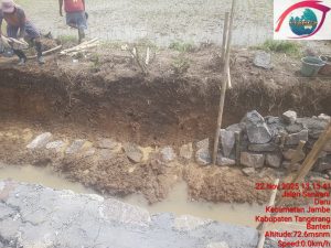 PROYEK TURAP KALI CICALENGKA DESA TABAN KECAMATAN JAMBE YANG DI KERJAKAN OLEH,CV MATAHARI TERBIT PAGI,ASAL JADI