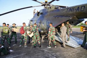 Jalur Darat Terputus, Kota Langsa Terima Bantuan 1,5 Ton via Helikopter.