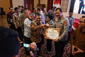 Polda Kepri, Raih Penghargaan Keterbukaan Informasi Publik Tahun 2025.