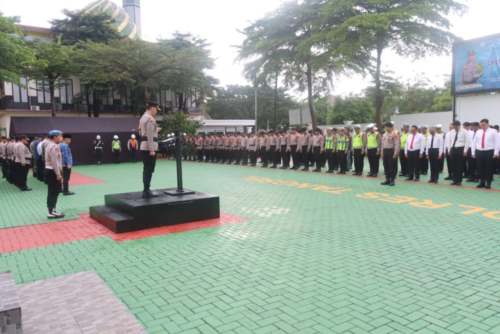 Polres Tang-Sel, Gelar Apel Pasukan Operasi Lilin 2025, Siap Amankan Nataru.