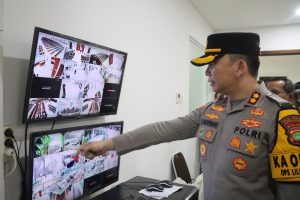 Operasi Lilin Nataru 2025, Kapolres Tang-Sel, Cek Langsung Kesiapan Ibadah Natal, Di Gereja St. Perawan Maria.