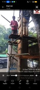 Proyek Gapura Tanpa Papan Informasi di Buaran Tangsel Disorot, Pekerja Tanpa APD dan K3
