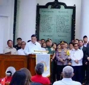 Mendagri Bersama Sejumlah Menteri, Pantau Kesiapan Ibadah Malam Natal 2025, Di Jakarta.