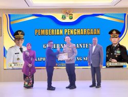 Kapolres Tang-Sel, Terima Penghargaan Dari Gubernur Banten, Atas Keberhasilan Program CETAR Dan Siskamling Terpadu.