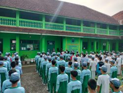 Gembleng Generasi Muda, Koramil 14/ Klego Tanamkan Disiplin Dan Partriotisme Di SMK Ma’arif NU Boyolali.